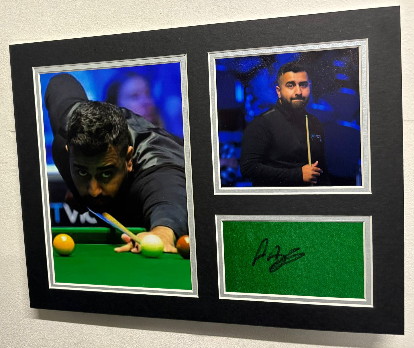 Professional Snooker Player Farakh Ajaib Signed Table Baize Display + Dealer COA