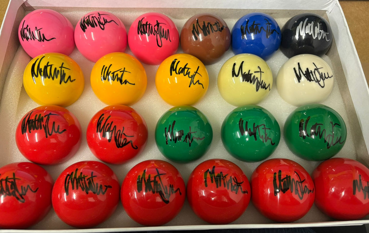 Matthew Stevens Signed GREEN Snooker Ball + Dealer COA