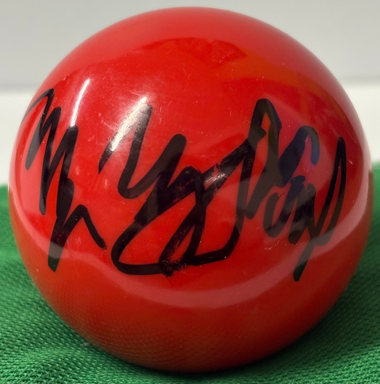Chinese Snooker Player He Guoqiang Signed Red Snooker Ball + COA