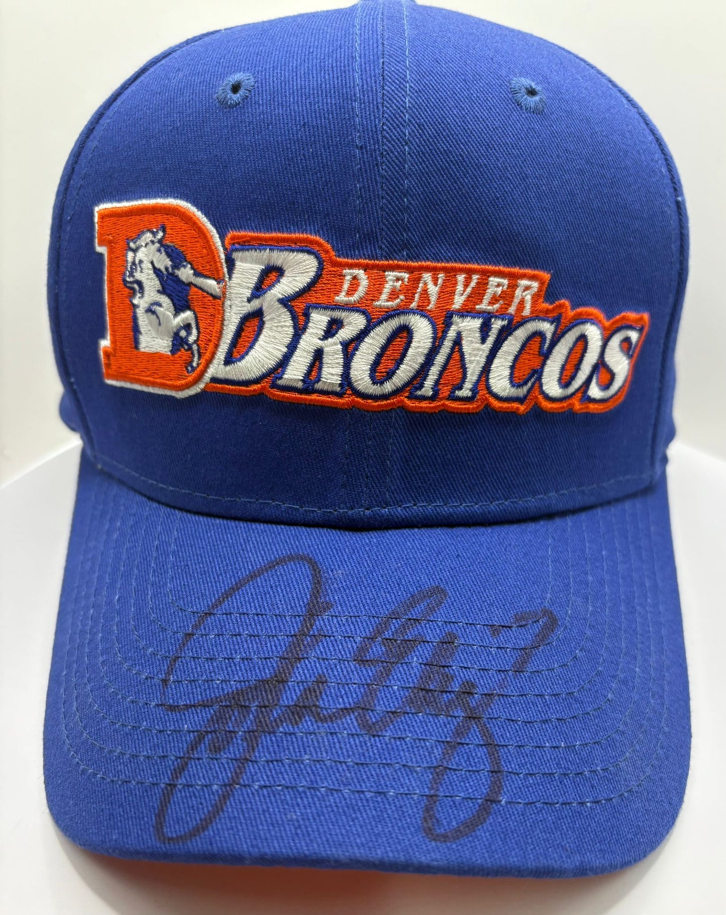 American Football Quarterback John Elway Signed Denver Broncos Cap + Cert