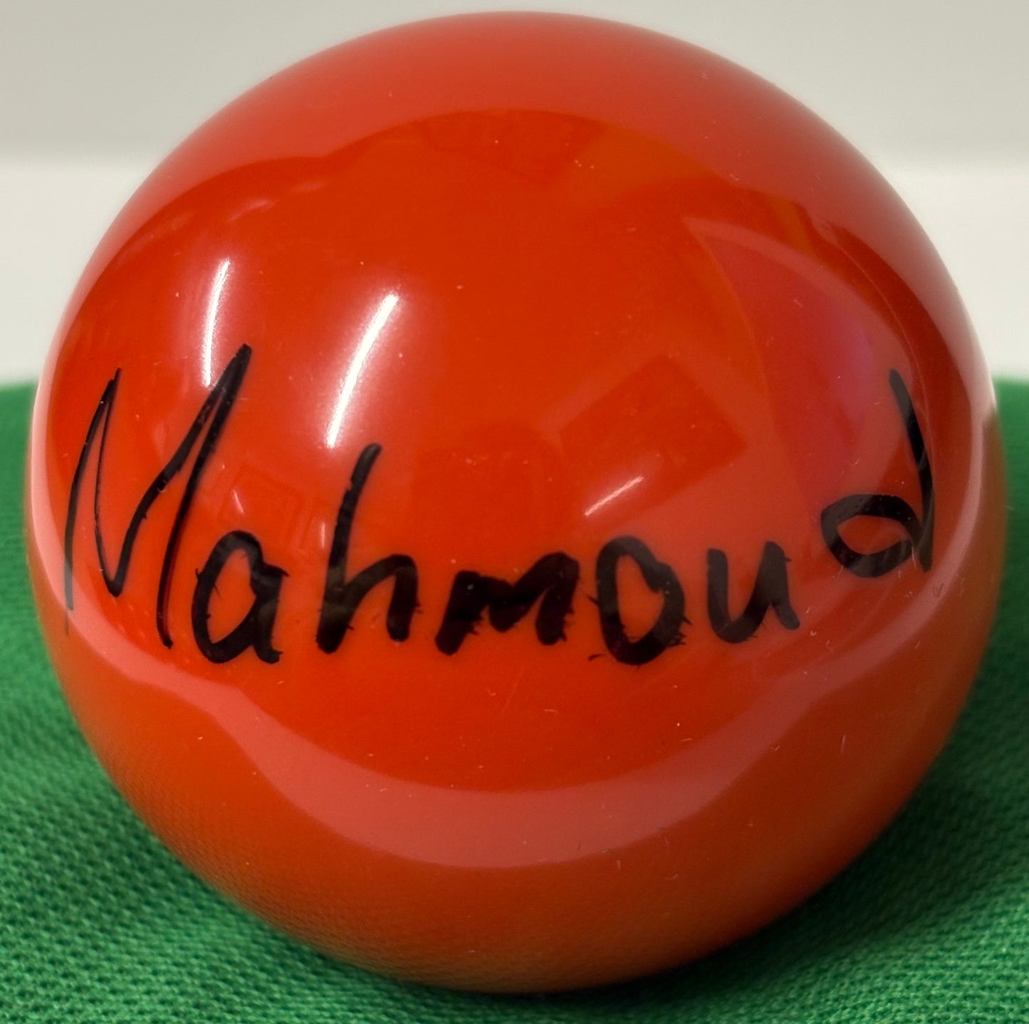 World Snooker Tour Player Mahmoud El Hareedy Signed Red Snooker Ball + Cert