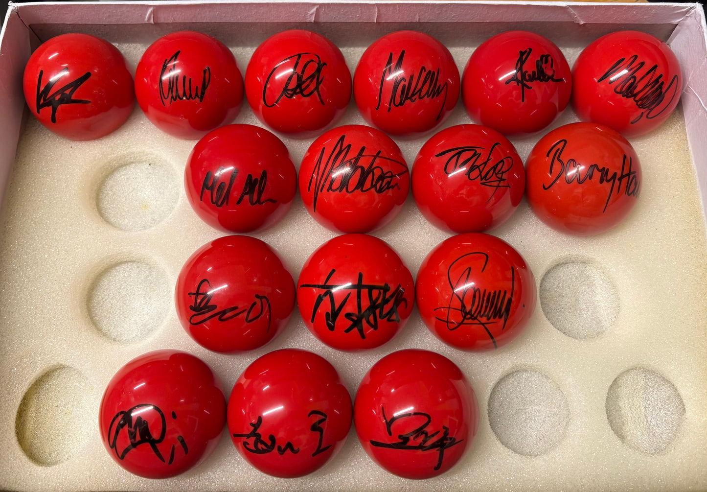 RARE Set of 32 Signed Red Snooker Balls by 2026 World Championship Players @ Crucible + COA