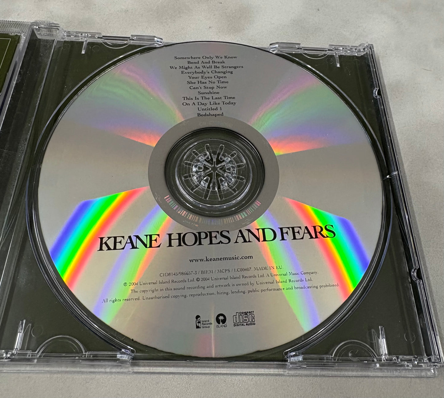 Tom Chaplin 'Keane' Signed 'Hopes and Fears' CD Cover with COA