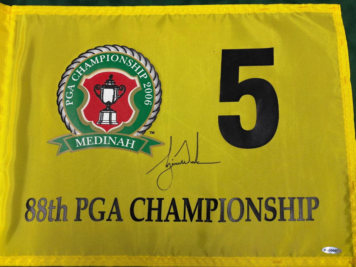 Tiger Woods Winner Signed Course Used 2006 PGA Medinah Golf Flag + Upper Deck COA