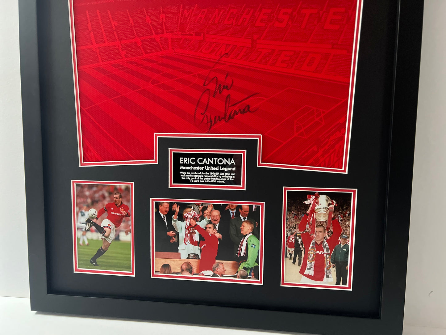 Eric Cantona Signed & Framed Retro Manchester United 1996 FA Cup Final Shirt + Cert
