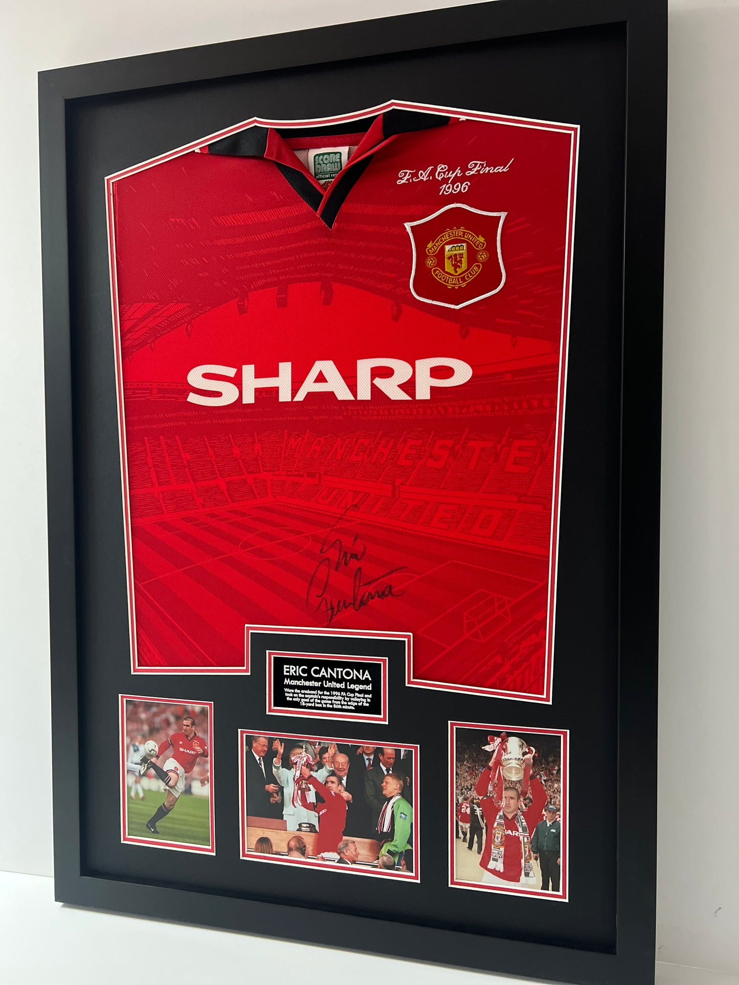Eric Cantona Signed & Framed Retro Manchester United 1996 FA Cup Final Shirt + Cert