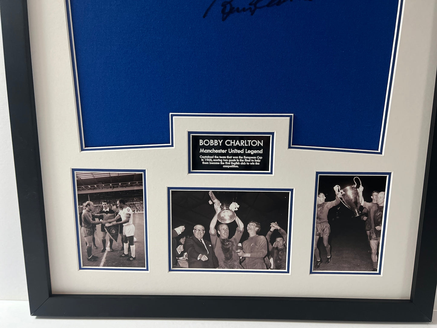 Sir Bobby Charlton Signed 1968 European Cup Final Framed Shirt + Cert