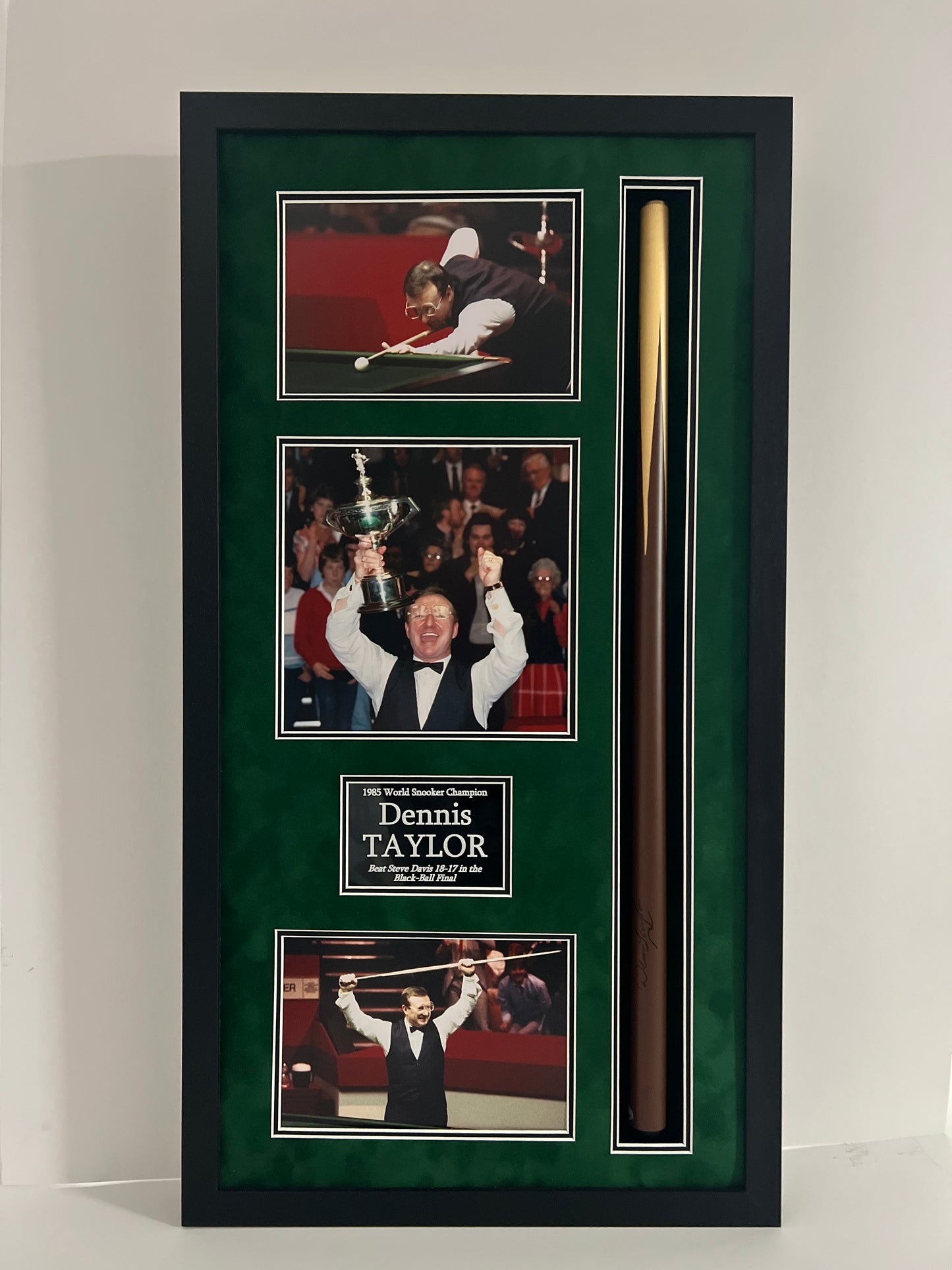 Dennis Taylor World Snooker Champion Framed Signed Snooker Cue Display + Cert