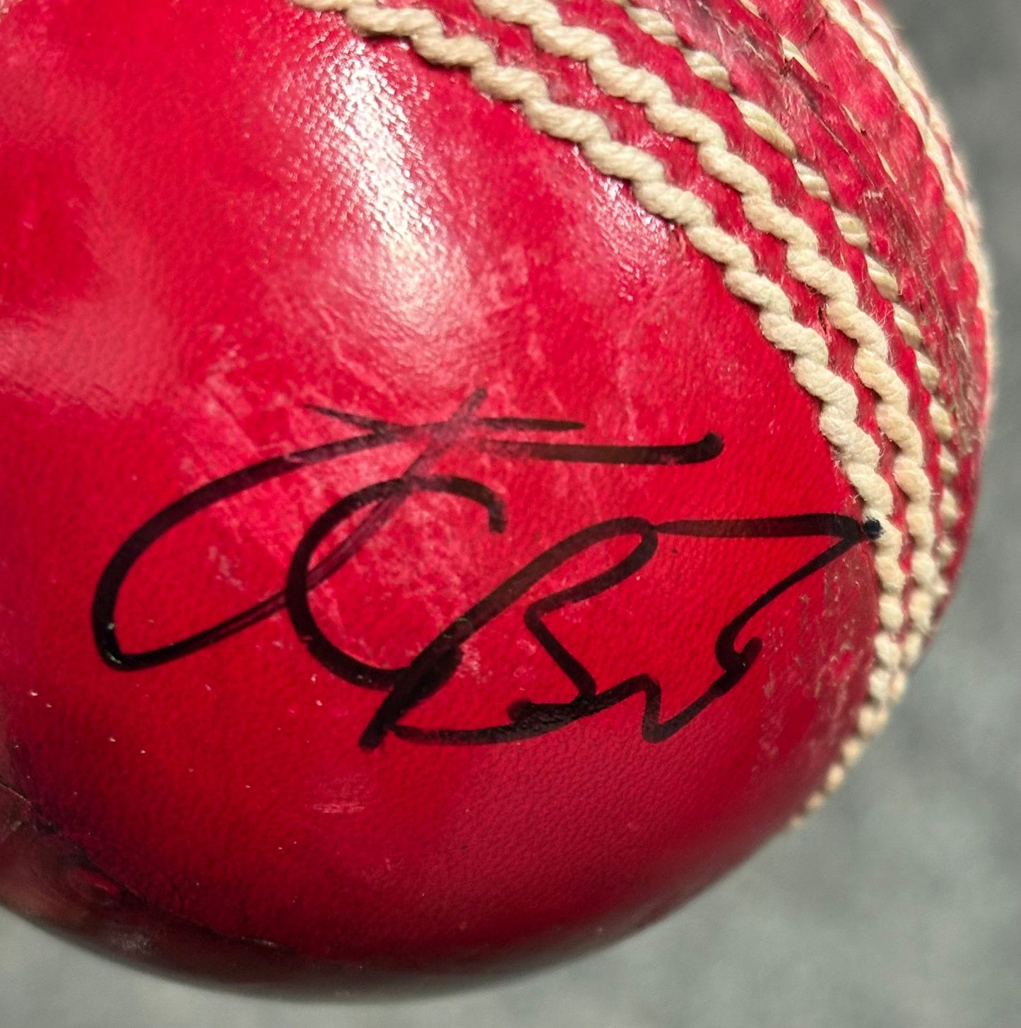 England & Warwickshire Cricketer Jacob Bethell Signed Red Cricket Ball + Dealer COA