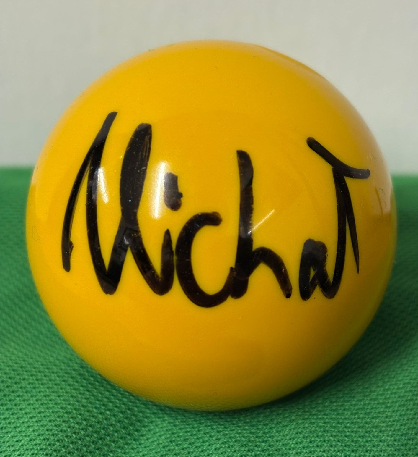 Polish Snooker Player Michal Szubarczyk Signed Yellow Snooker Ball + Dealer COA