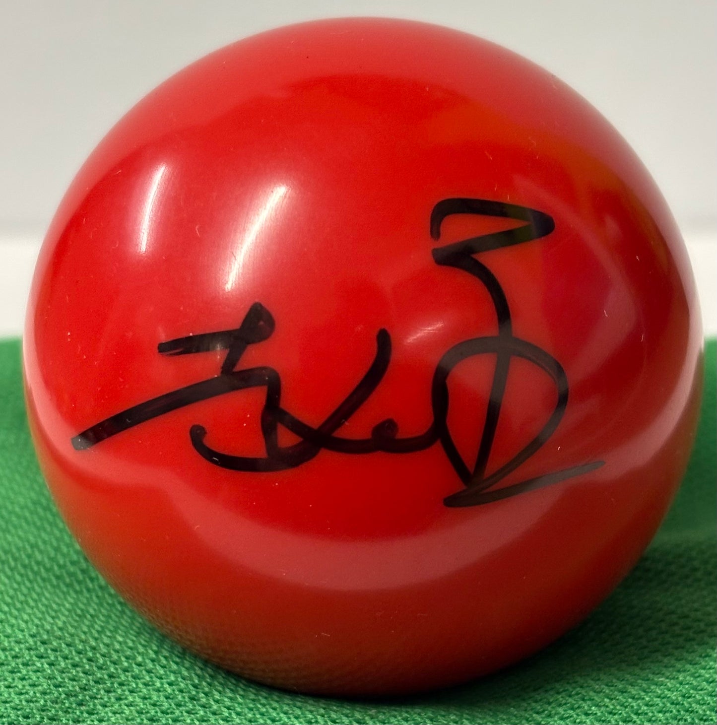 2025 Snooker World Champion Zhao Xintong Signed Red Snooker Ball + Dealer COA