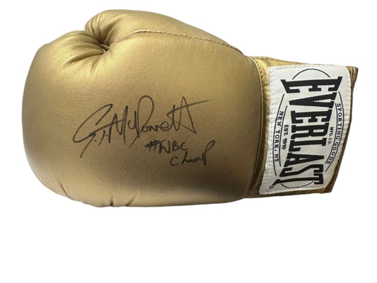 Gavin McDonnell British Boxer Signed Gold Everlast Boxing Glove + Dealer COA