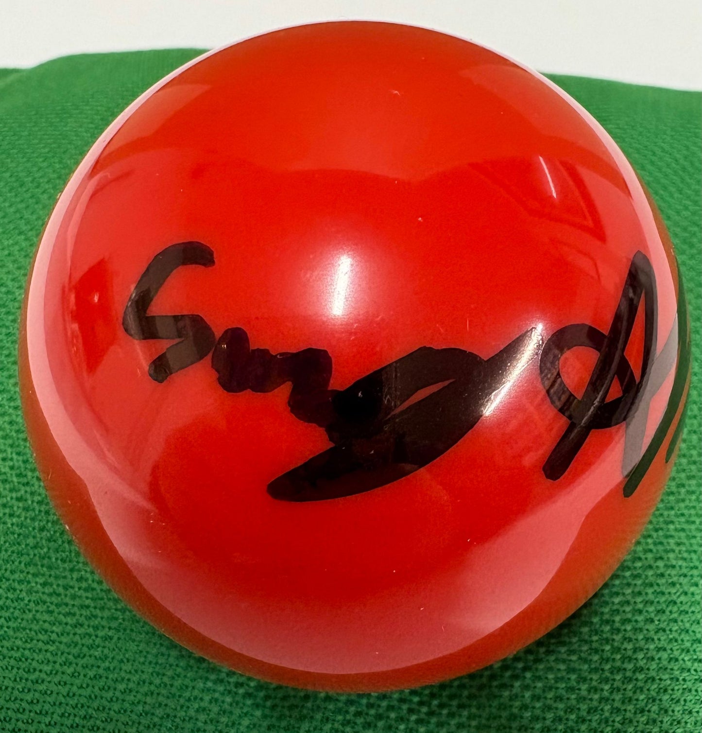 Akani Songsermsawad 'Sunny Akani' Signed RED Snooker Ball + Dealer COA