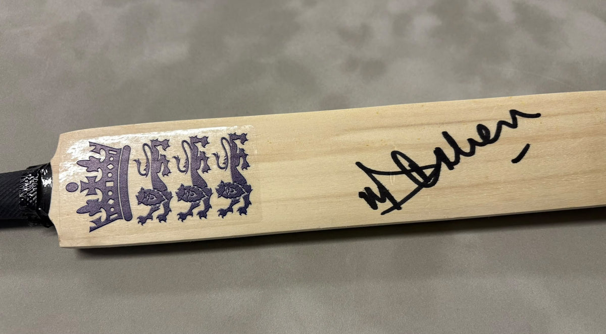 Michael Vaughan Former England Captain Signed Mini Cricket Bat + Dealer Cert