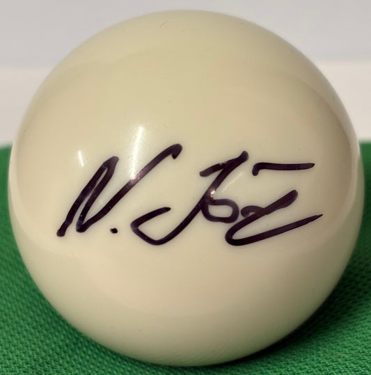 Snooker Referee Natalia Gradinari Signed White Snooker Ball + COA