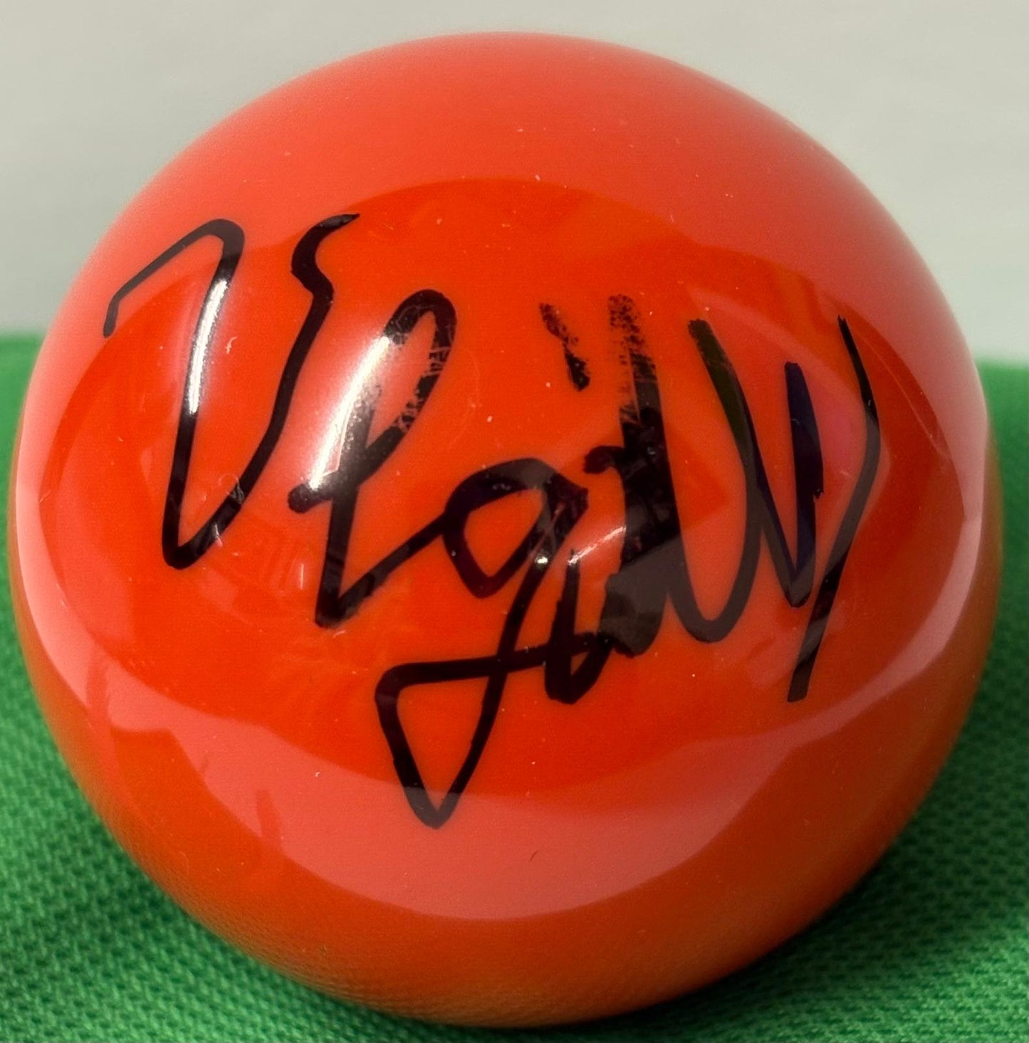 World Snooker Tour Player Vladislav Gradinari Signed Red Snooker Ball + Cert