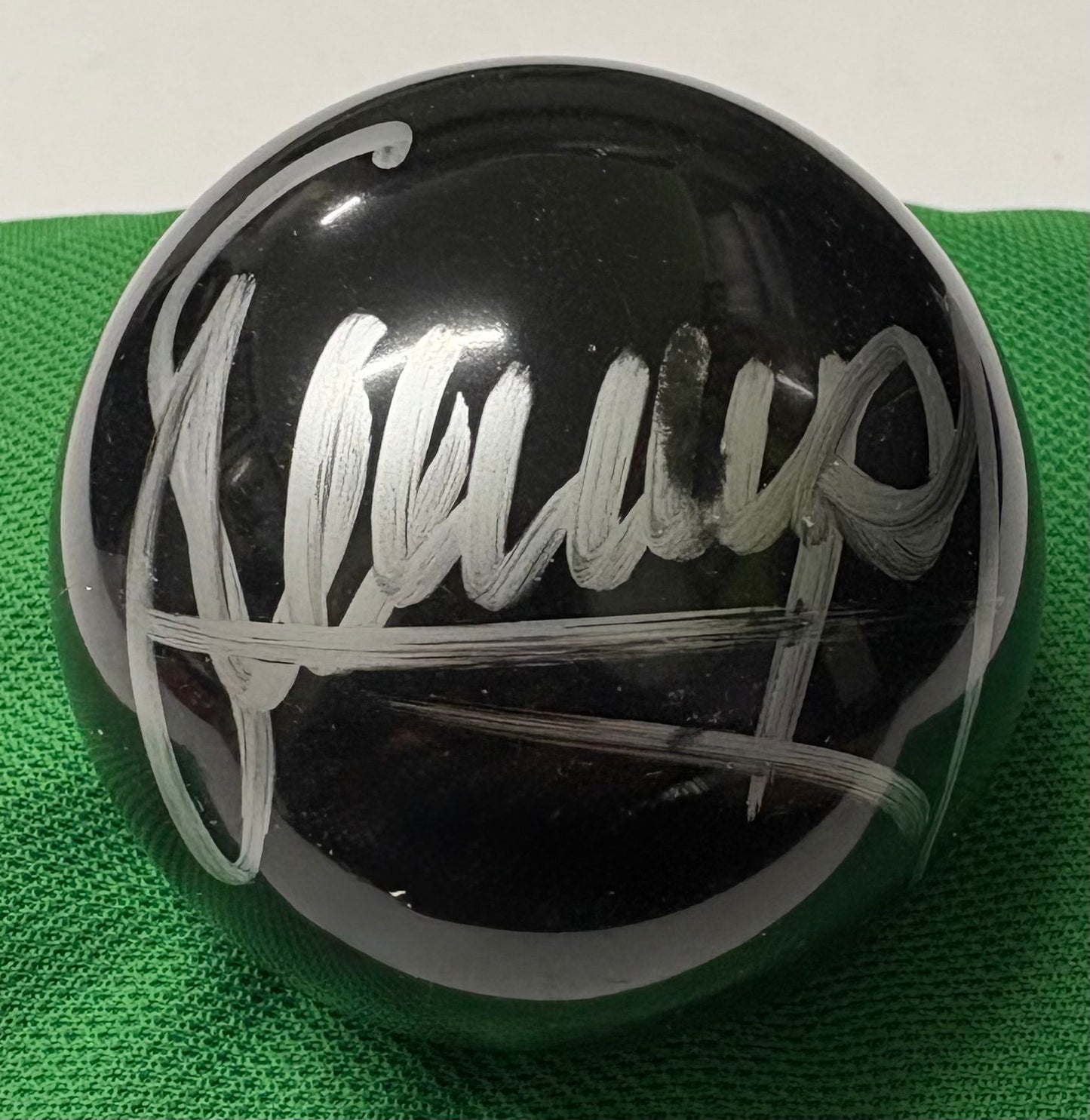 2005 World Champion Shaun Murphy Signed BLACK Snooker Ball + Dealer COA