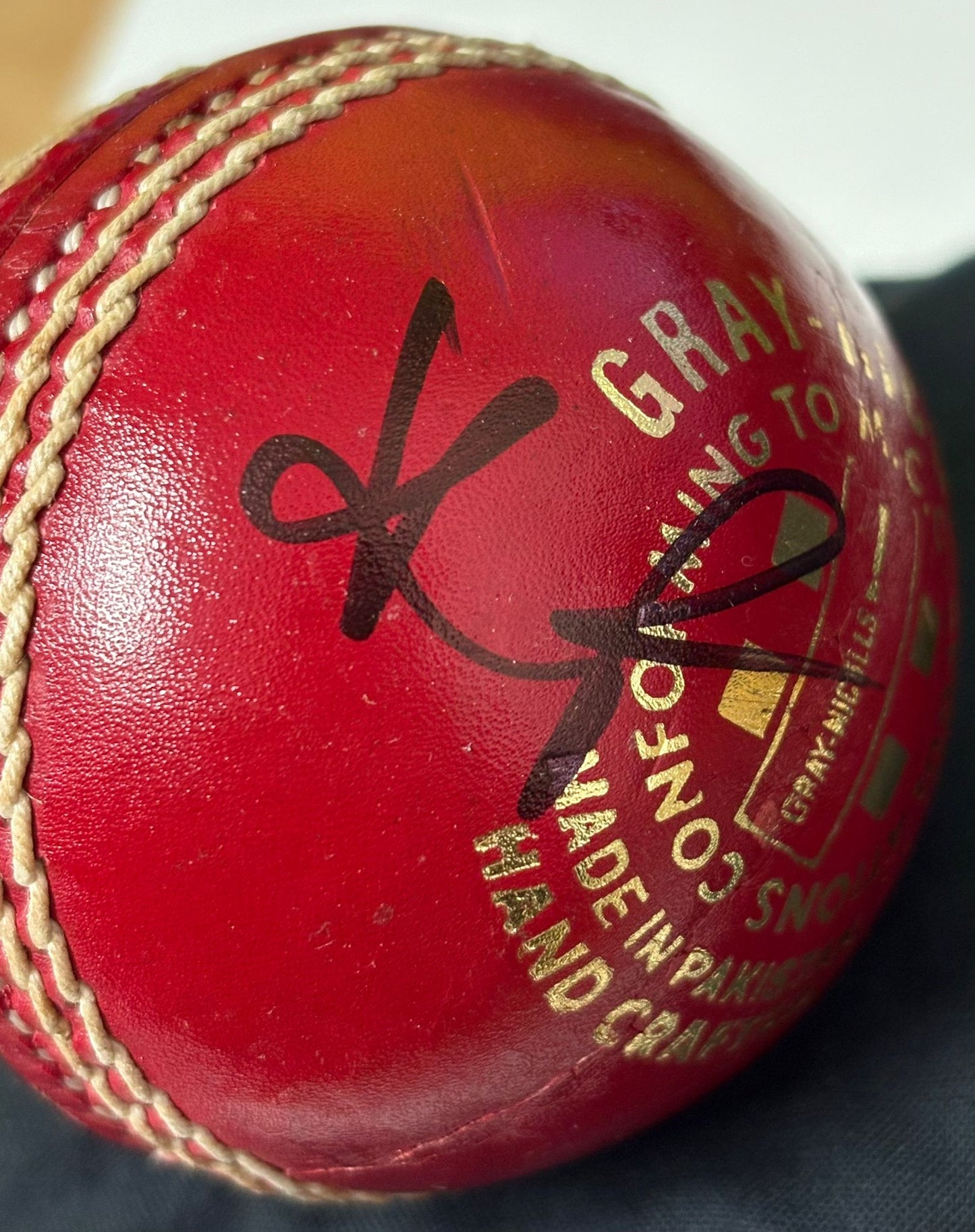 Kevin Pietersen England Cricketer & GOAT Batsmen Signed Red Cricket Ball + Cert