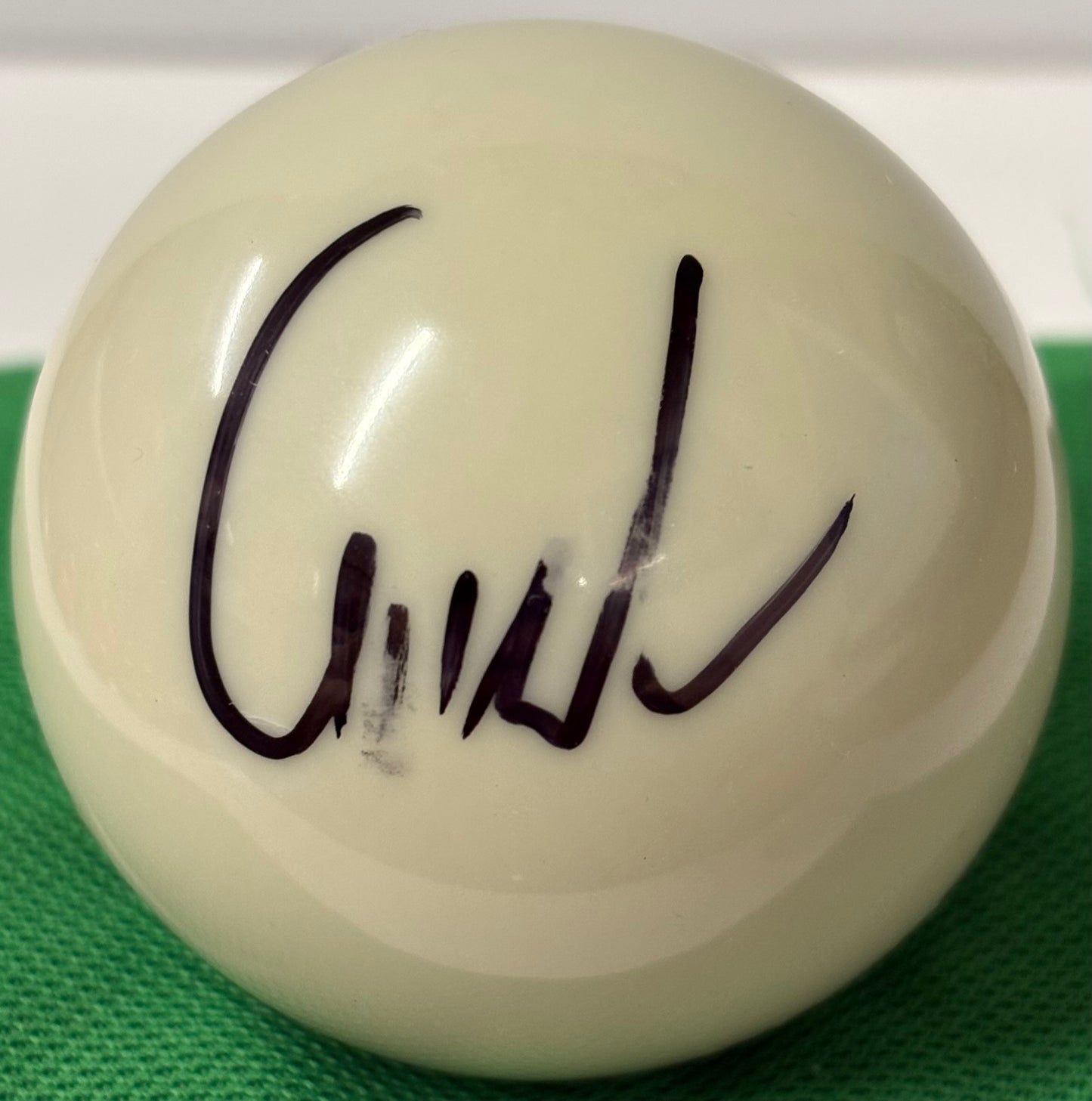 German Snooker Referee Maike Kesseler Signed White Snooker Ball + COA