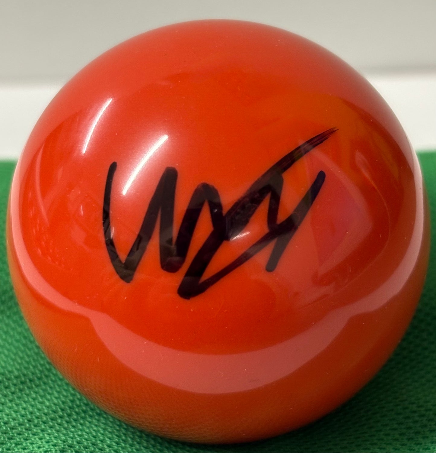 World Snooker Tour Player Umut Dikme Signed Red Snooker Ball + Cert