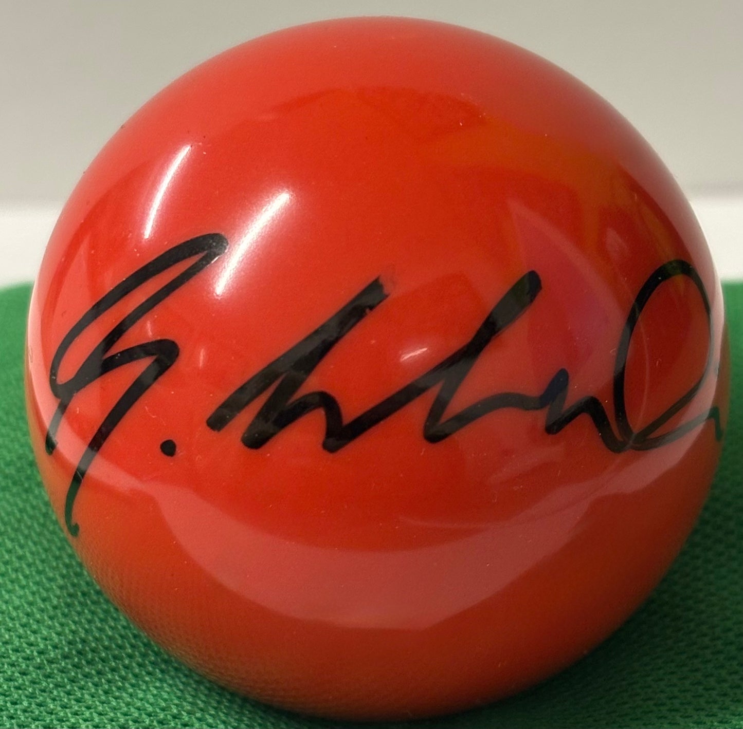 ‘The Tyneside Terror’ Gary Wilson Signed Red Snooker Ball + COA