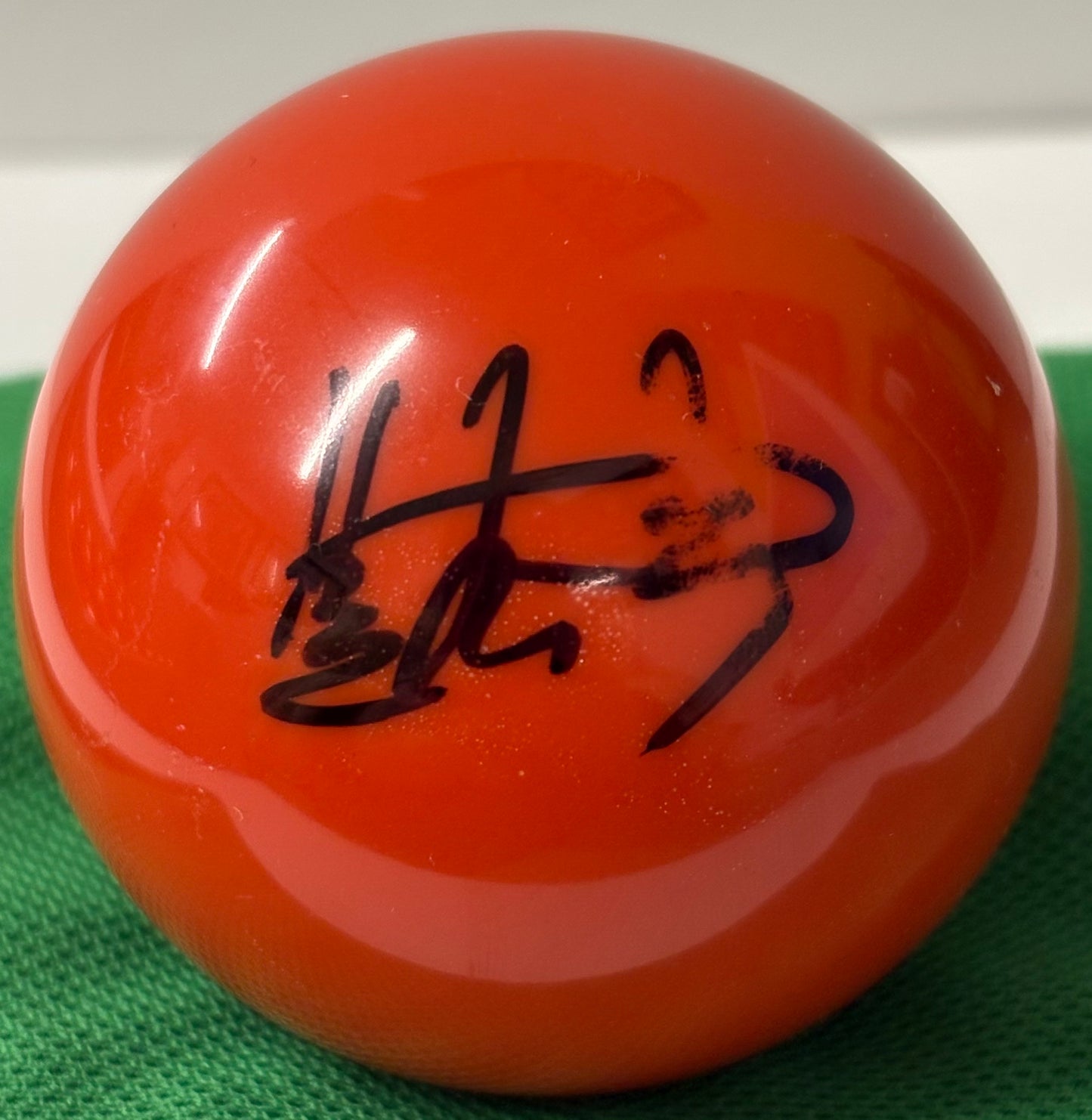 World Snooker Tour Player Lan Yuhao Signed Red Snooker Ball + Cert
