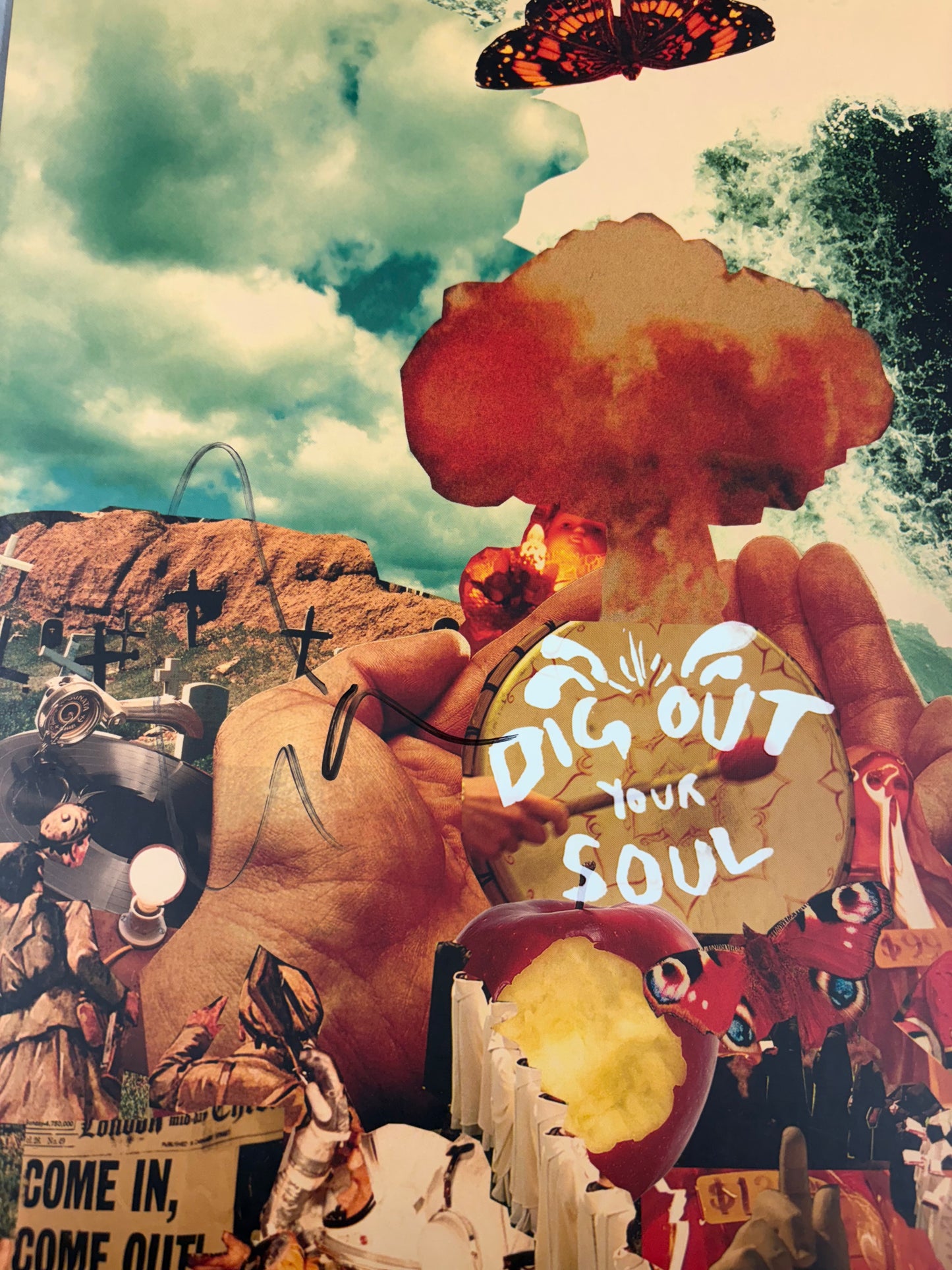 Liam Gallagher 'Oasis' Signed Dig Out Your Soul 12'' Vinyl with COA