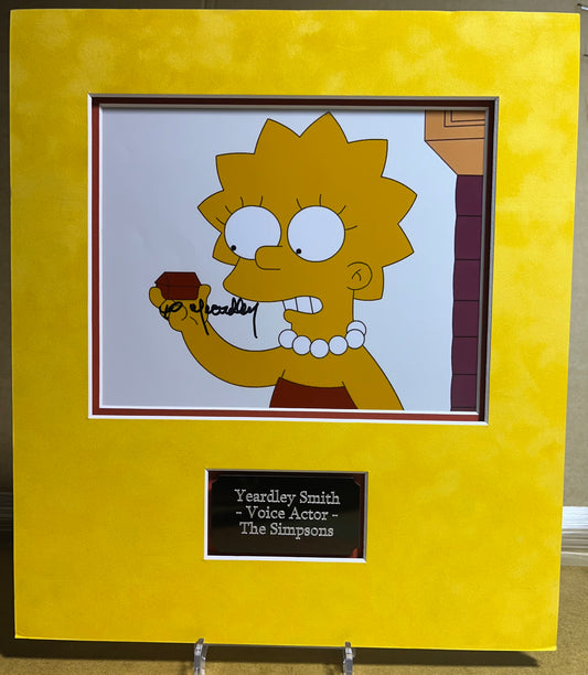 Yeardly Smith - Voice of Lisa Simpson Signed & Mounted 10x8 inch Photo Display with COA