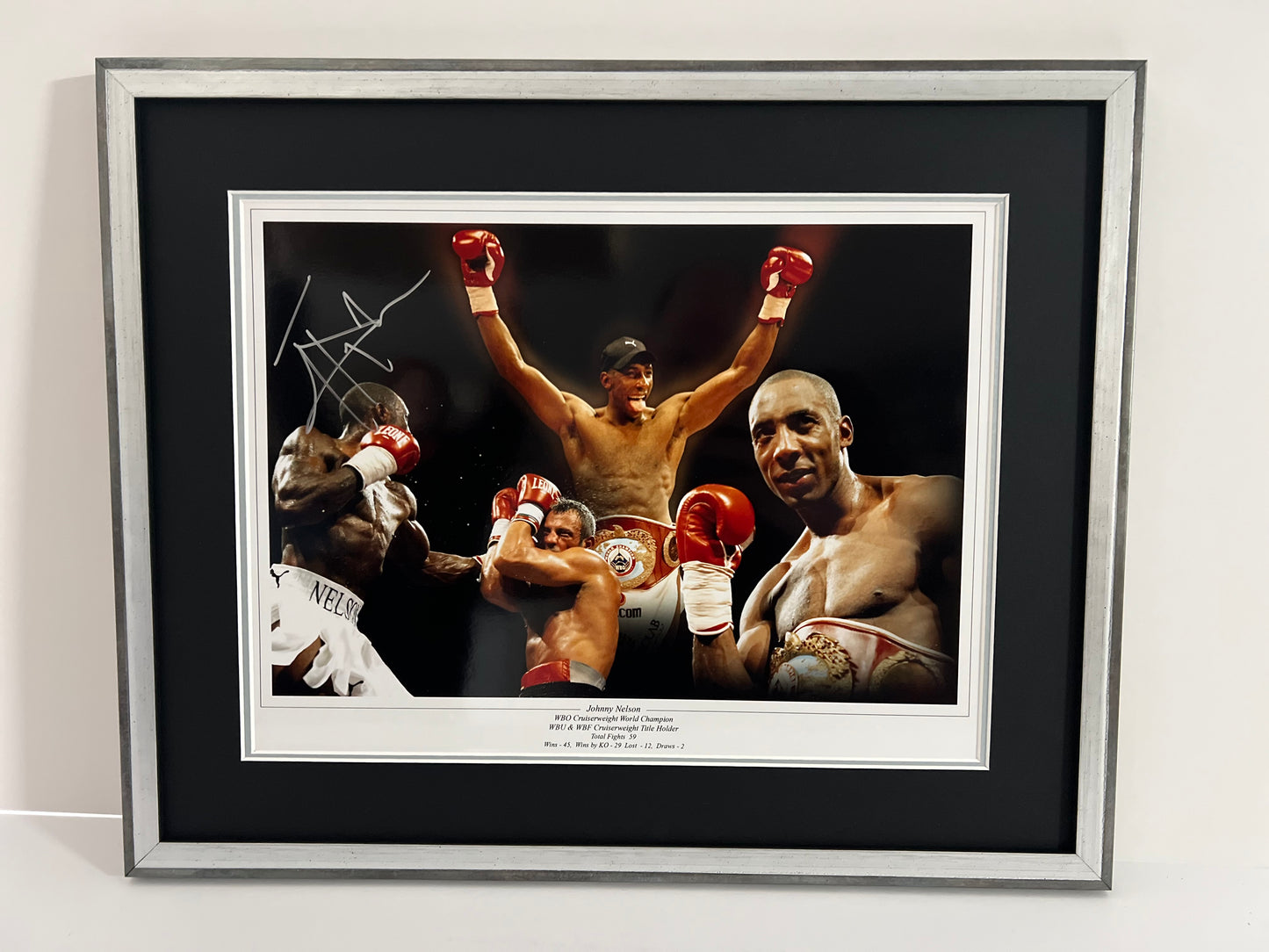 Johnny Nelson World Cruiserweight Boxing Champion Framed & Signed Display + Cert
