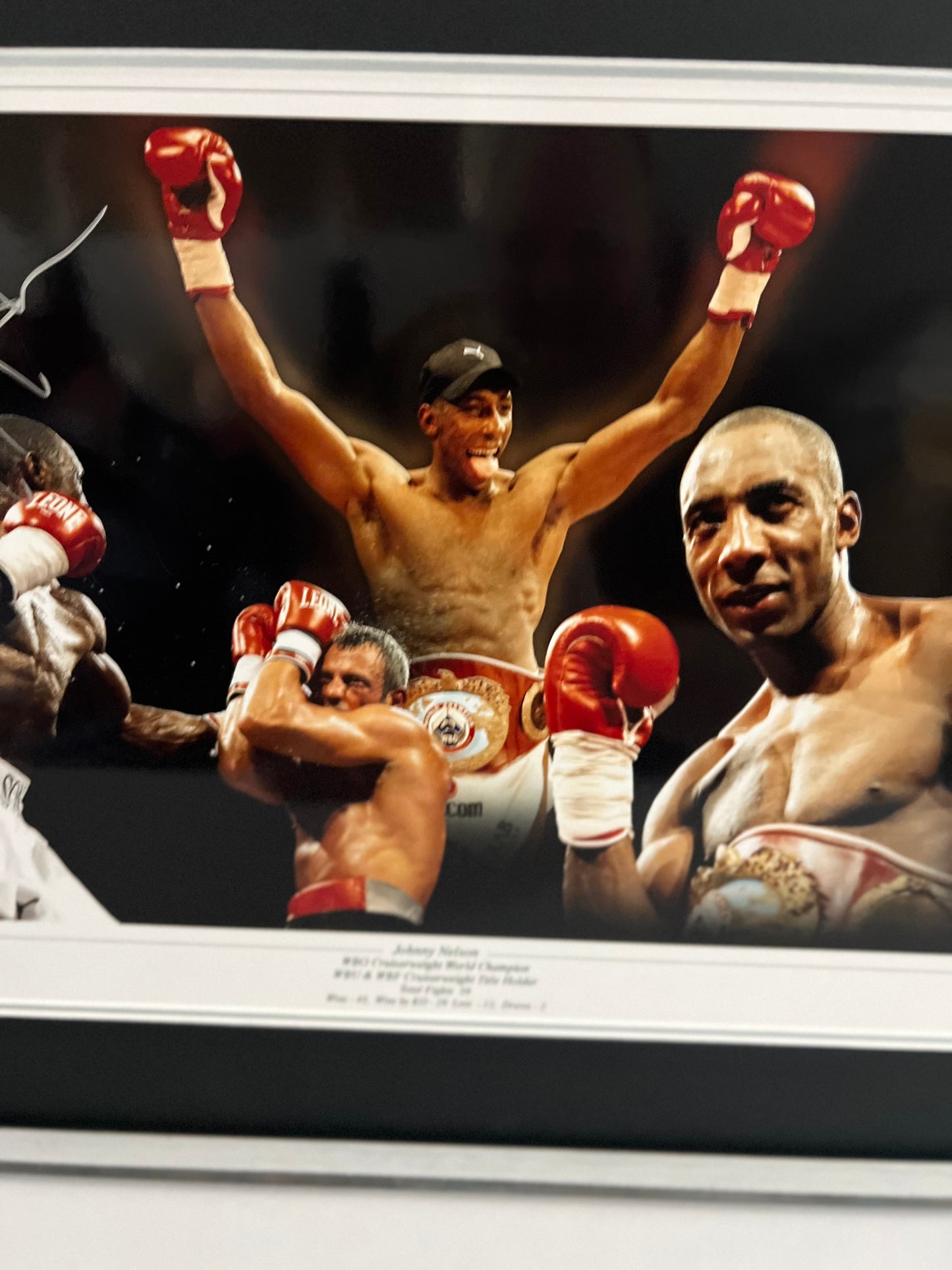 Johnny Nelson World Cruiserweight Boxing Champion Framed & Signed Display + Cert