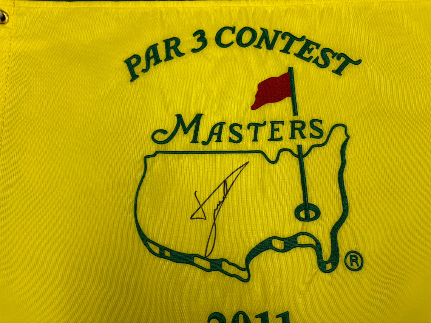 Luke Donald Winner Signed 2011 Masters Par 3 Contest Golf Flag + Dealer COA