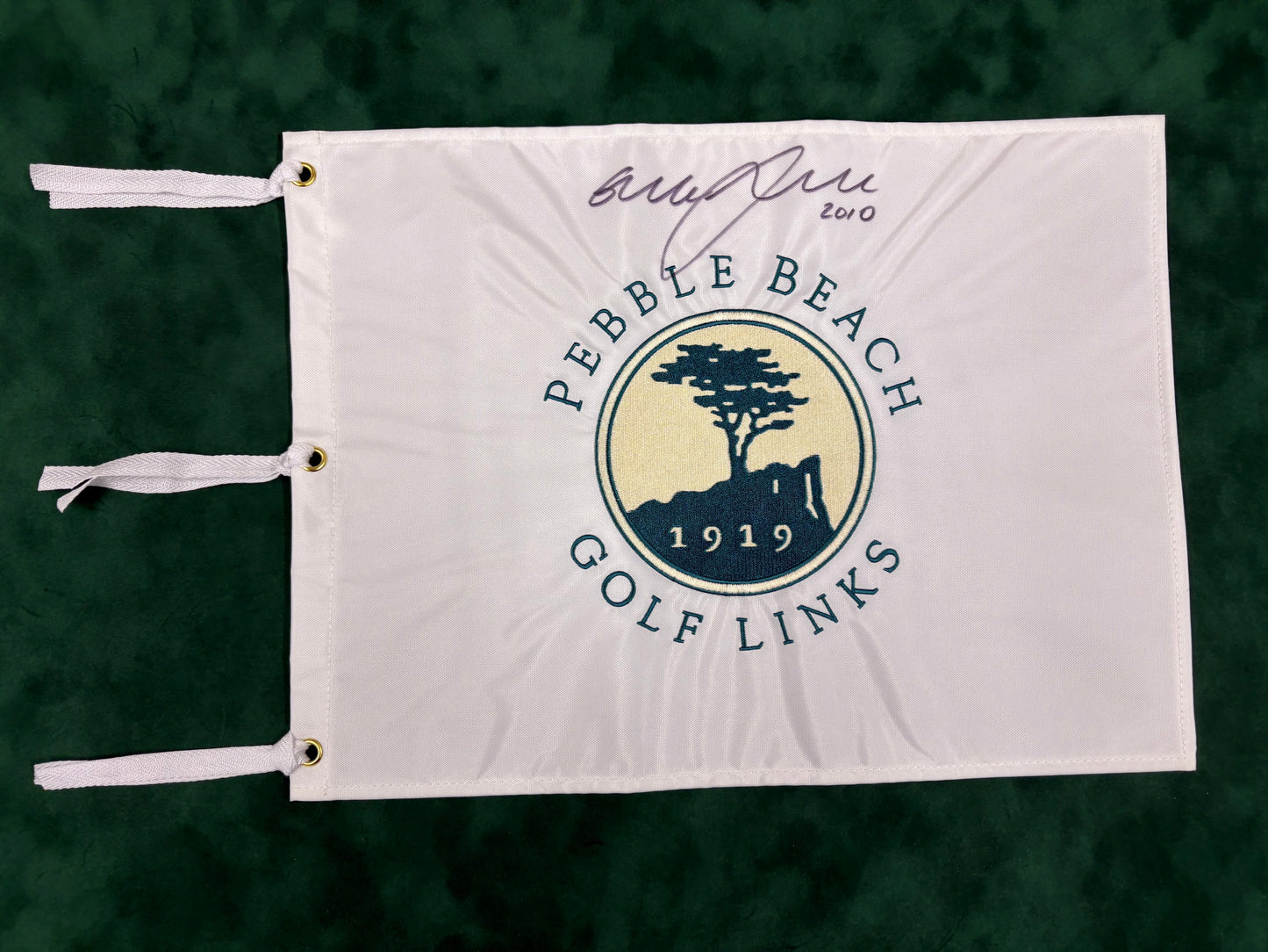 Graeme McDowell Winner Signed 2010 US Open at Pebble Beach Golf Flag + Dealer COA