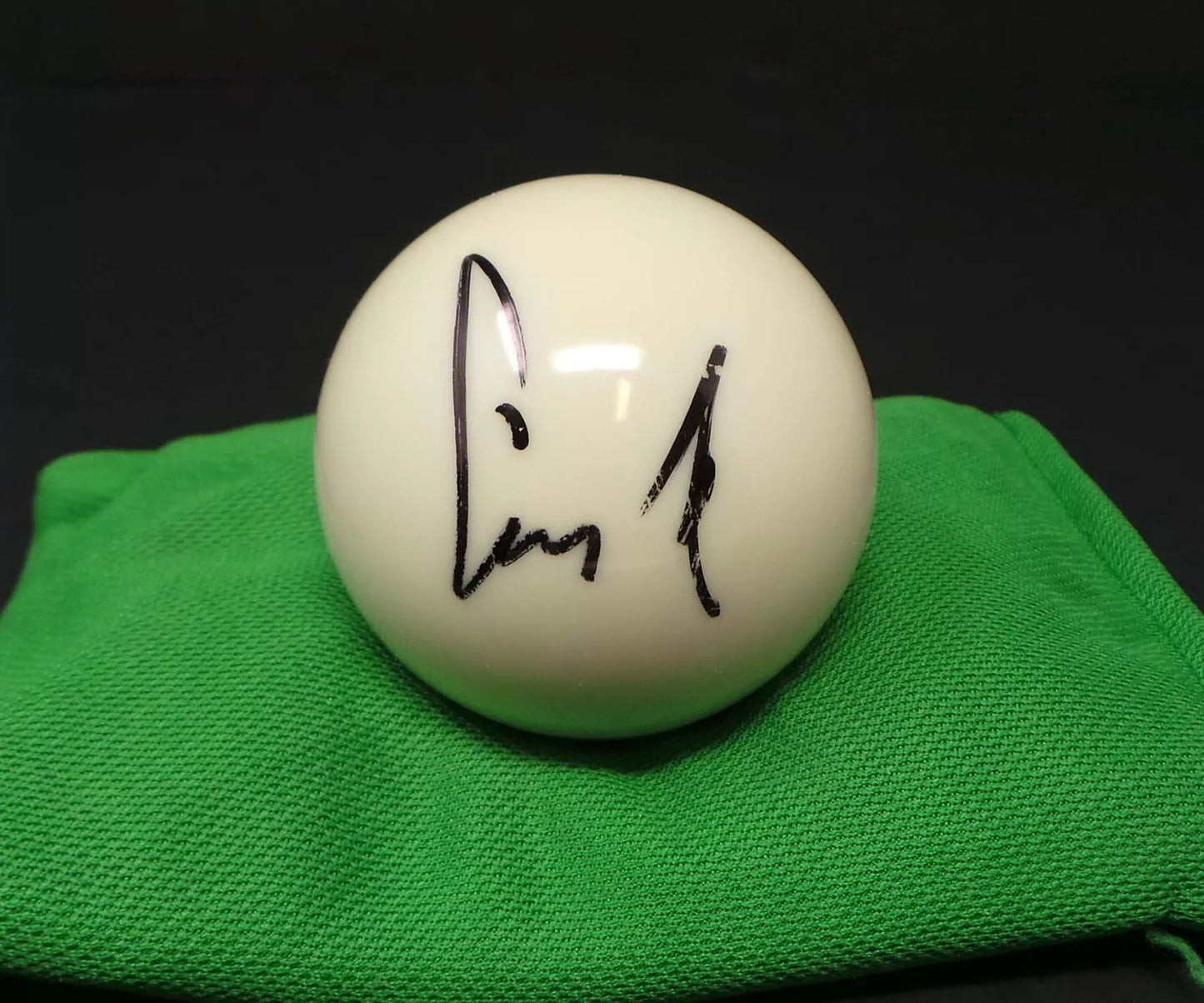Yan Bingtao Signed WHITE Snooker Ball + Dealer COA