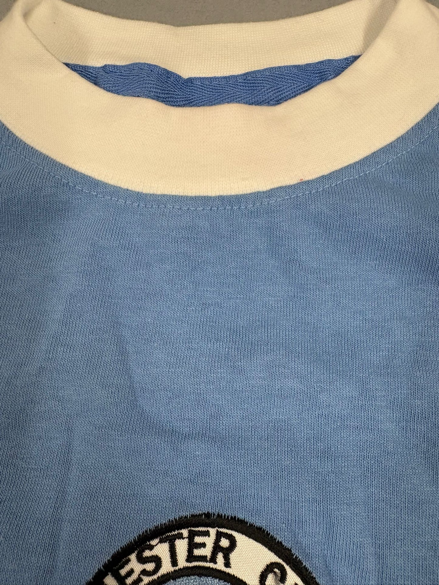 C Bell, F Lee, & M Summerbee Signed Retro 1972 Manchester City Football Shirt + COA