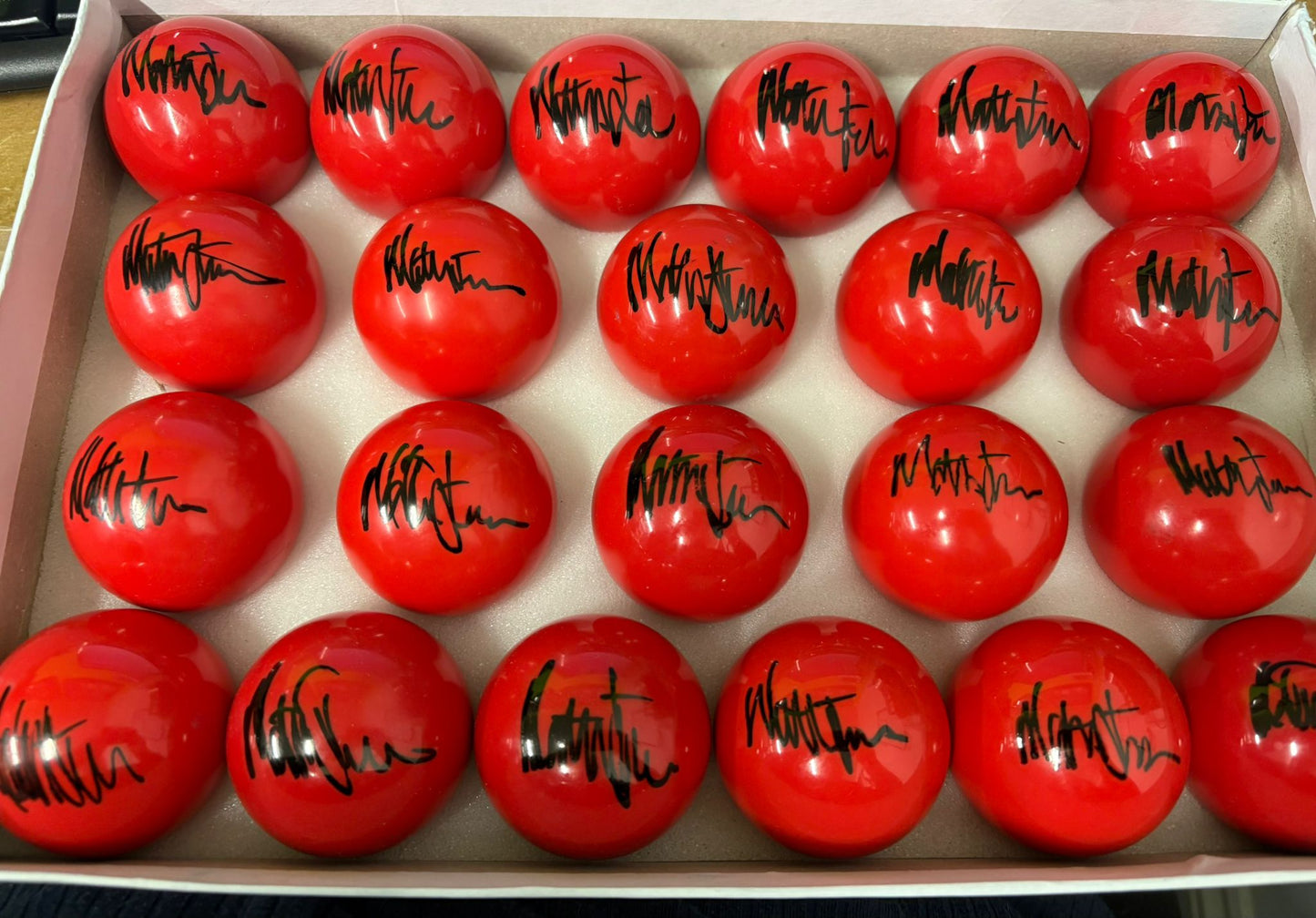 Matthew Stevens Signed RED Snooker Ball + Dealer COA