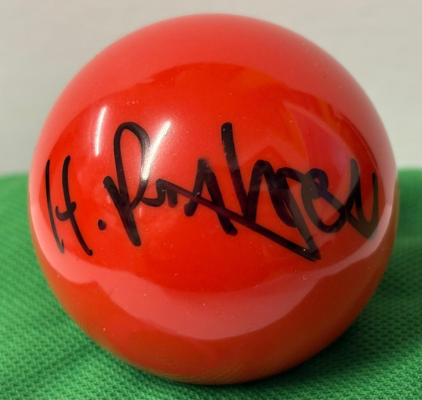 World Snooker Tour Player Haydon Pinhey Signed Red Snooker Ball + Dealer COA
