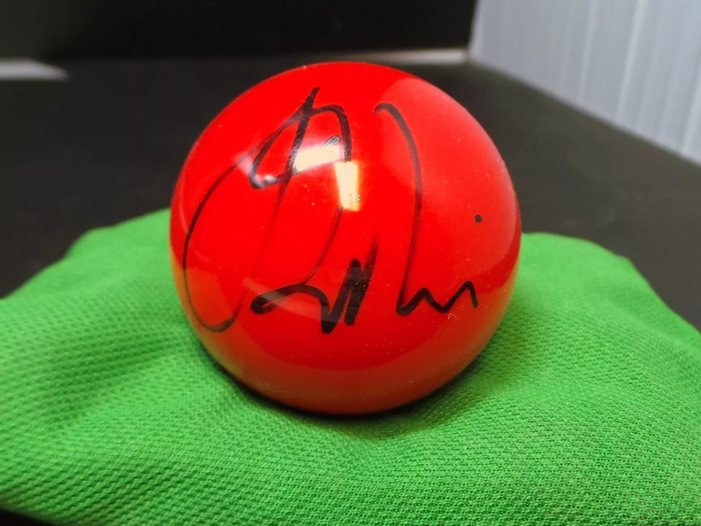 Jack Lisowski Signed RED Snooker Ball (Private Signing) + Dealer COA